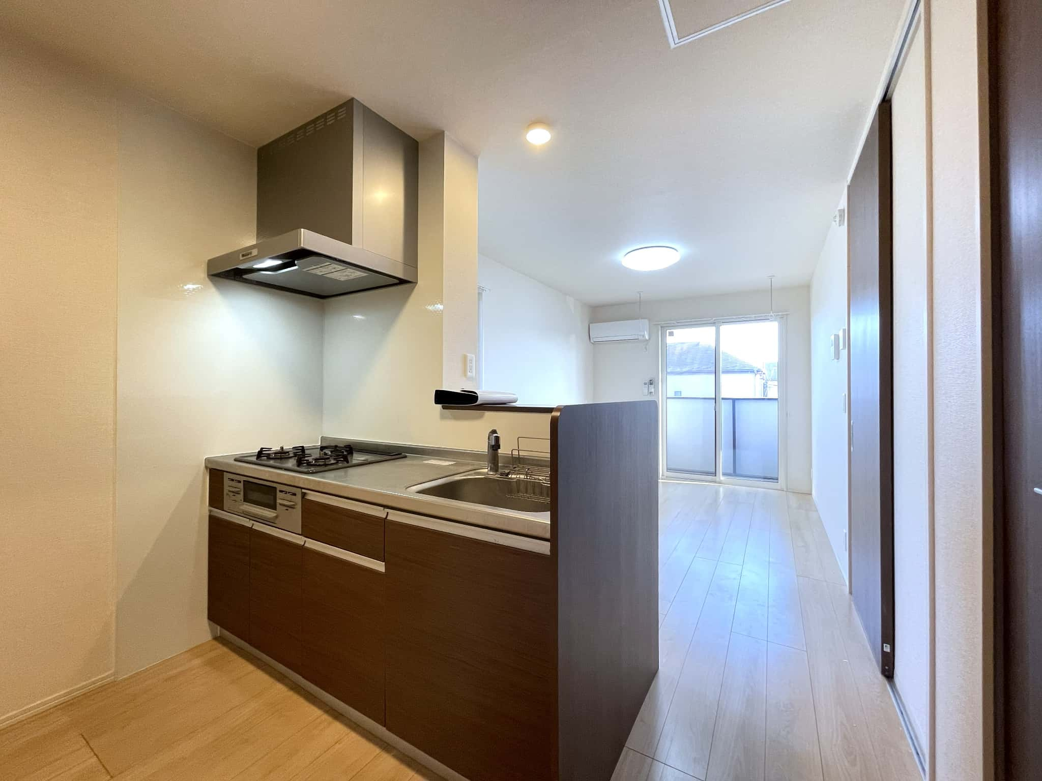 フェニックスⅢの内装|カウンターキッチン