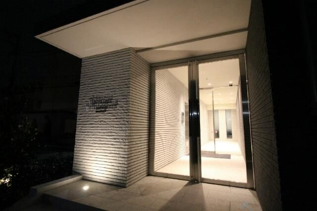 チェスナット　西大島のエントランス