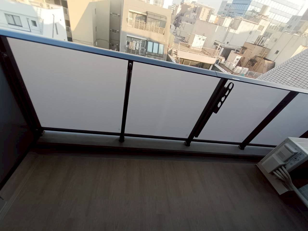 【バルコニー】