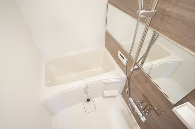 メゾン・ドゥ・アッシ津田沼の浴室