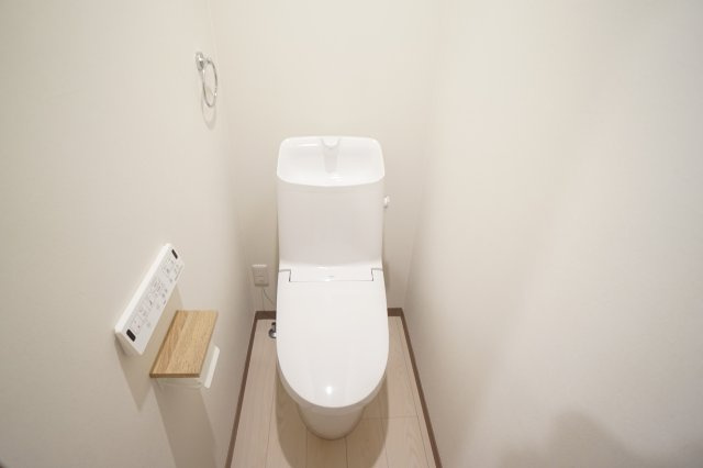 メゾン・ドゥ・アッシ津田沼のトイレ