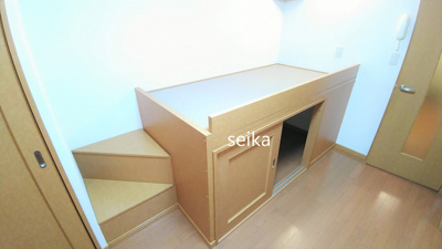 【その他】 | エスポワール | 収納付ベッド、就寝スペースとしてご利用いただけます。