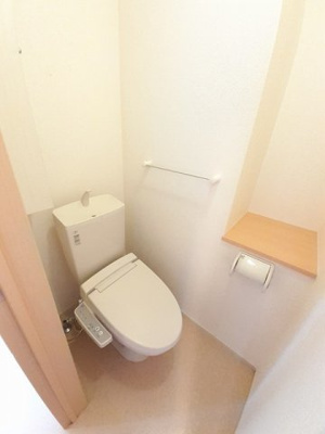 【トイレ】 | パーシモン | 落ち着いた色調のトイレです