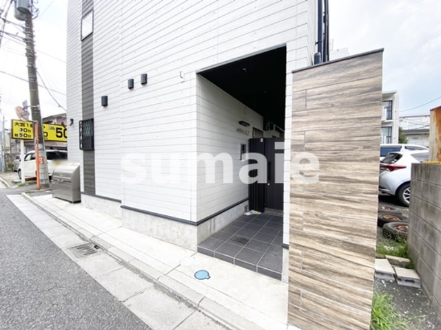 エクセラン大宮のエントランス|エントランスです！