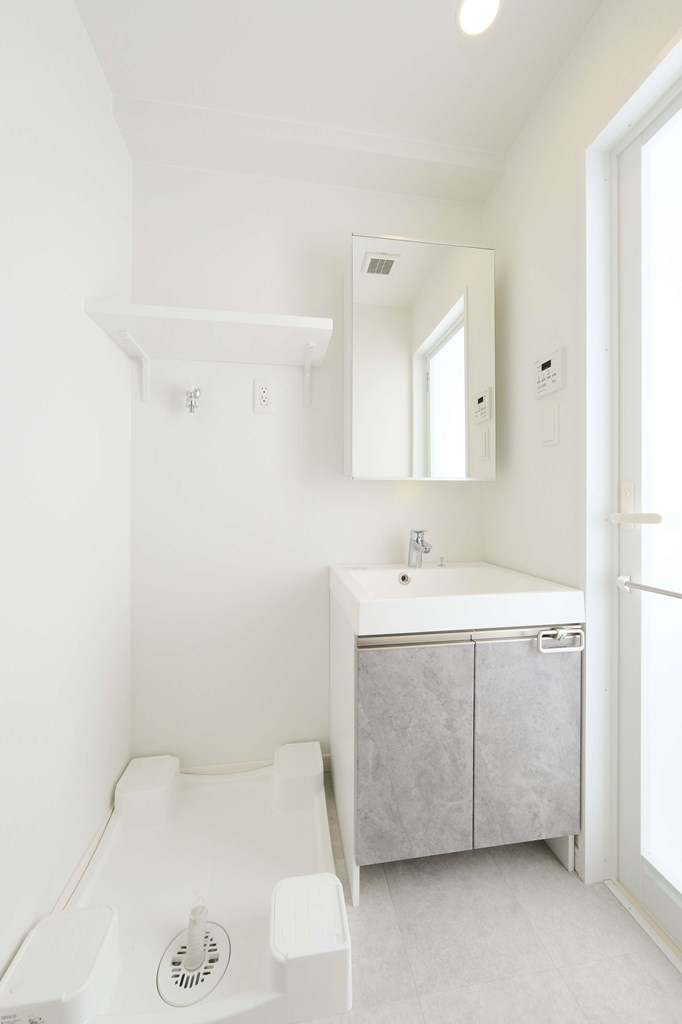 エンクレスト天神南PUREの洗面所|コンパクトで使いやすい洗面所