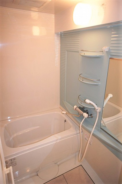 エンクレスト天神東Ⅲの浴室|ゆったり過ごせるお風呂です