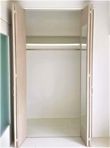 エンクレスト吉塚駅前Ⅱの収納|こまごまとしたものを収納できそうですね