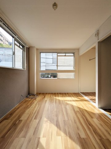 Phoenix平尾南の内装|明るい色調の室内です