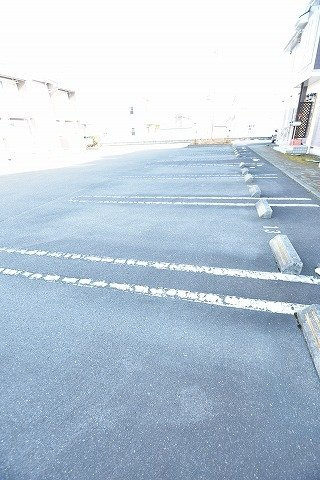 ラヴァーズ・ハウスⅡの駐車場