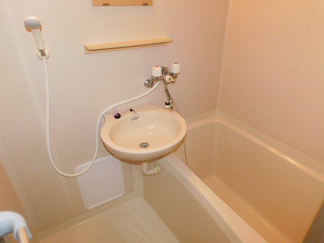 メイプルコートの浴室