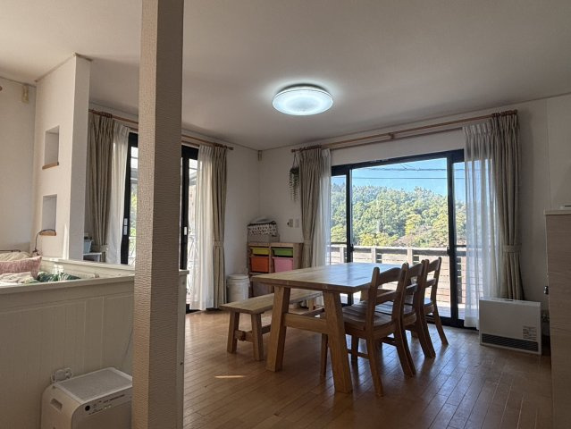 神戸市北区大原1丁目戸建のダイニング