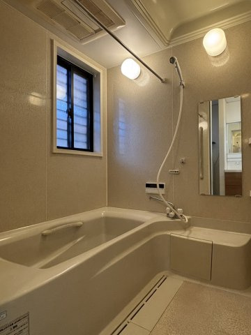 神戸市北区大原1丁目戸建の浴室