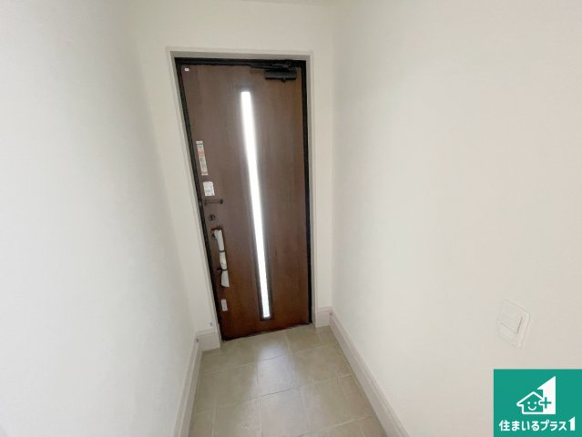 尼崎市塚口町　第2期　新築一戸建ての玄関|シューズボックスにはたくさんの靴が収納できるので玄関周りはいつもスッキリ！ご家族が増えても安心！