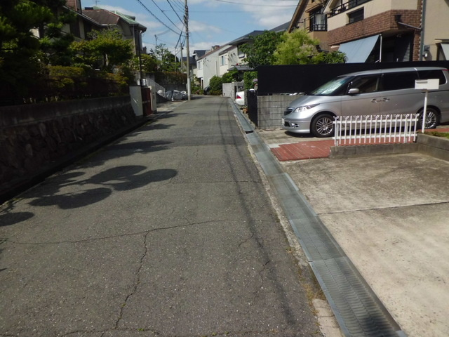 甲南ガーデニアの駐車場