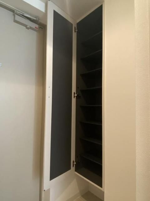 クラシィコートの玄関