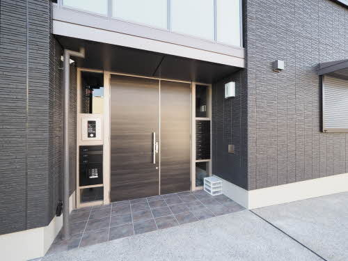 カーサ・ヴァレンティアのその他共用部分|オートロックがついていて安心です(^^)/