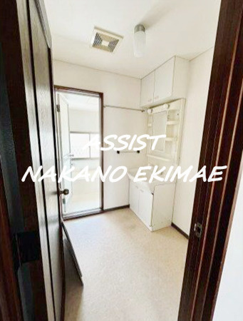 奥野邸の洗面所