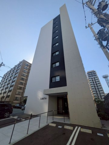 LIBTH博多空港通り