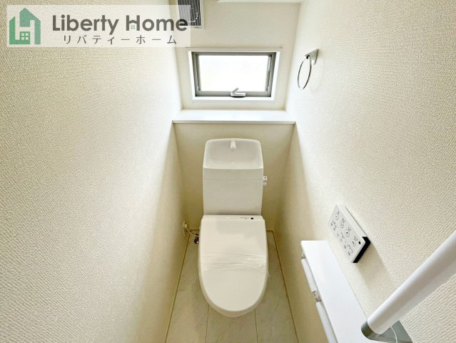 ひたちなか市田宮原1期　新築戸建　2号棟のトイレ