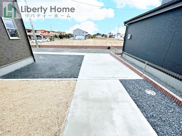 ひたちなか市田宮原1期　新築戸建　2号棟の駐車場