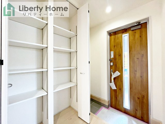 ひたちなか市田宮原1期　新築戸建　2号棟の玄関