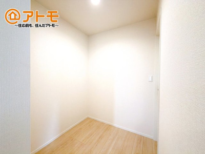 【内装】 | 田方郡函南町仁田第11　新築一戸建て　5号棟 | 納戸は季節ものなどを収納することができて便利です♪