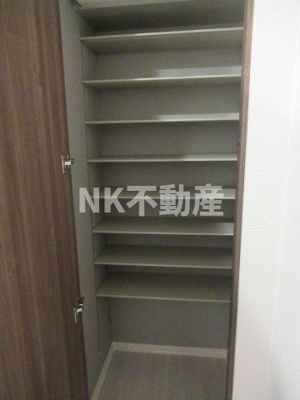 【収納】 | マニフィック御厨中（八戸ノ里賃貸） | シューズボックスです