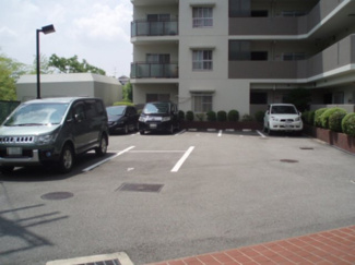 【駐車場】 | エクセレンス千里山 | 駐車場★