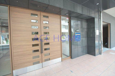 【エントランス】 | スワンズ心斎橋イースト