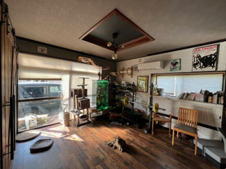 【居間・リビング】 | 市原市佐是　中古戸建　上総牛久駅 | ・水回り交換済み（浴室・トイレ・キッチン）
・畳交換
・リビング、２階和室床張替
・外壁塗装
・太陽光パネル搭載
・駐車場２台可能
・お庭
・牛久小学校