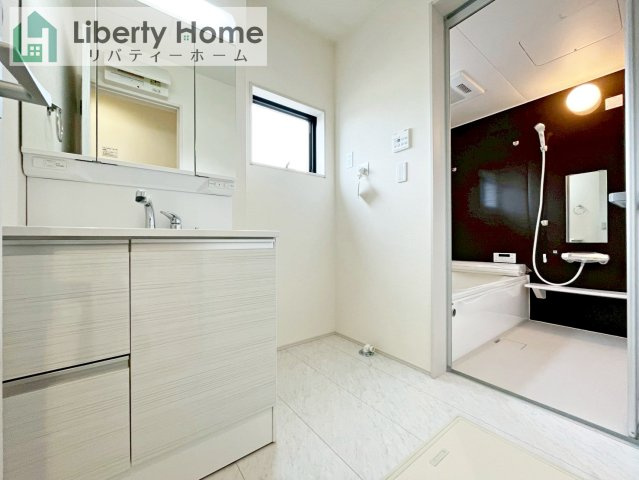 ひたちなか市田宮原1期　新築戸建　3号棟の脱衣所