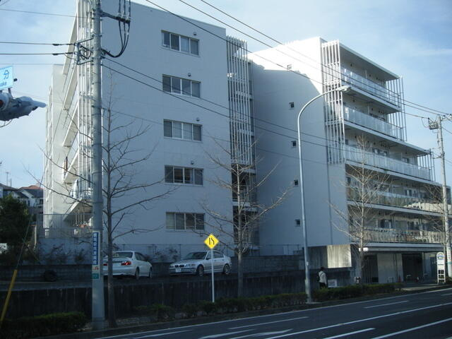 ベルジュ横濱本郷台