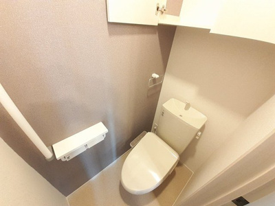 【トイレ】 | アプローズ明晴Ⅱ | 清潔感のあるトイレです