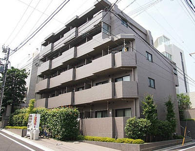 【外観】 | ルーブル中野新橋参番館 | 鉄筋コンクリート造のガッチリとした建物。