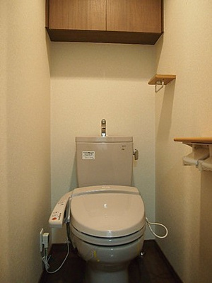 【トイレ】 | ルーブル中野新橋参番館 | 温水洗浄便座。