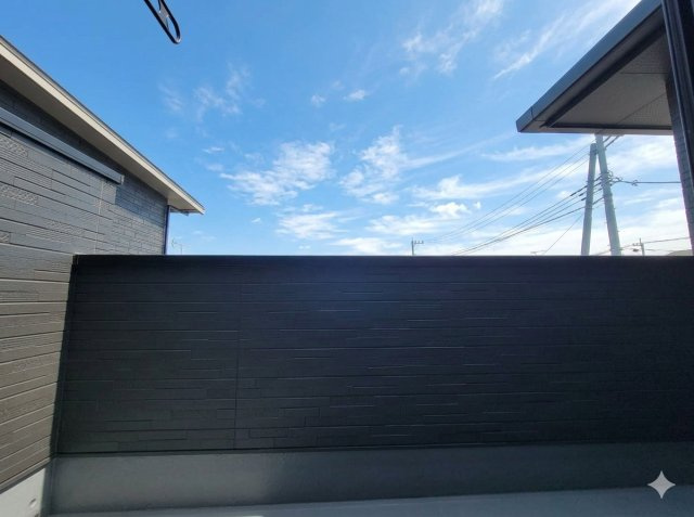 【クライン】真岡市高勢町 第1期のバルコニー|〇バルコニー〇
主寝室から繋がるプライベートバルコニー♪一部屋根が付いていますので、急な雨にも安心です。
※2026年3月撮影