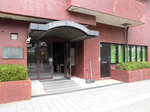 ライオンズマンション三宮磯上公園のエントランス|エントランス