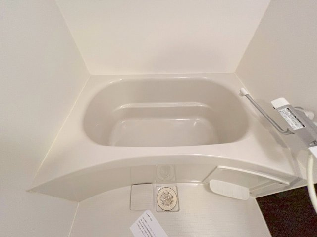 セレニテ西中島アリア壱番館の居間・リビング