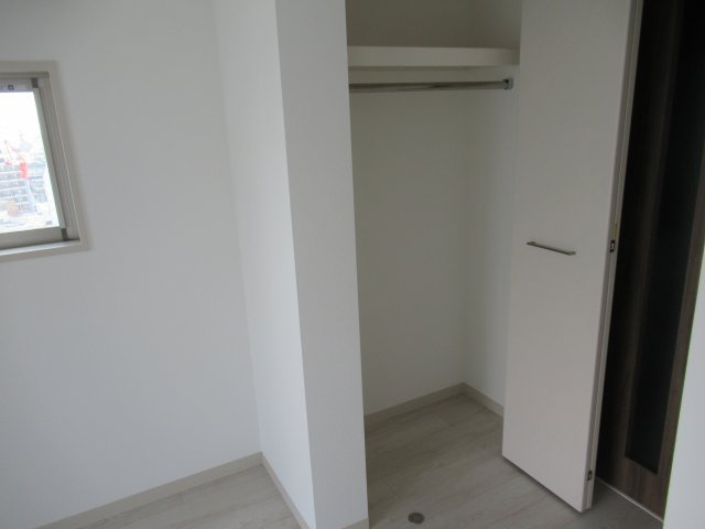 エステムコート神戸湊町の収納|専用の収納スペースです