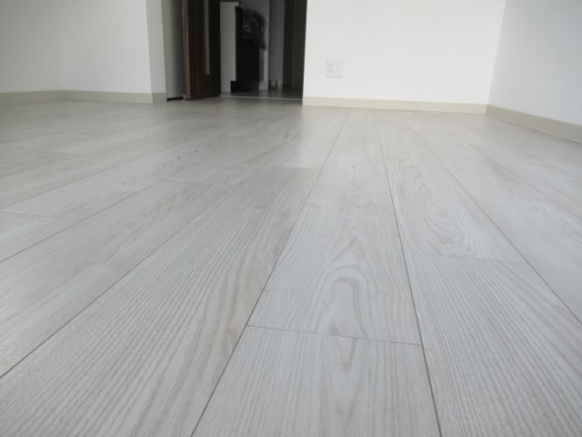 エステムコート神戸湊町の内装|内装もきれいです