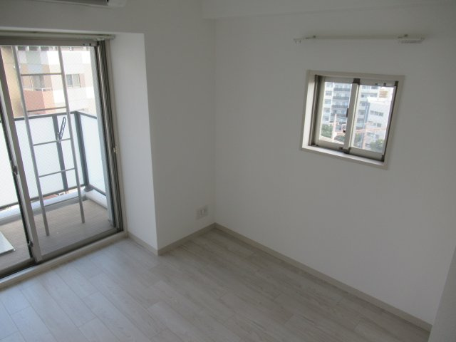 エステムコート神戸湊町の居間・リビング|ゆったり過ごせる居間です