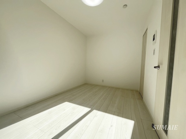 BAU１の寝室|6帖の洋室です！