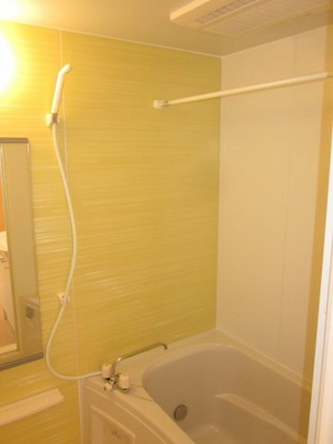 【浴室】 | グリーンヒルズⅢ | きれいなお風呂です