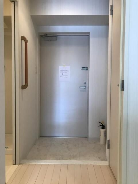 ランエージ新御徒町の玄関