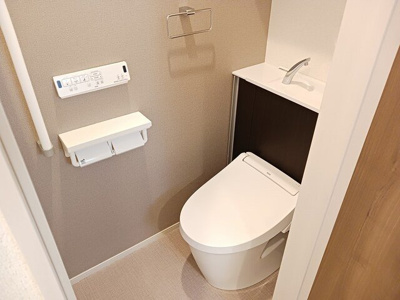 【トイレ】 | ラフレシールＳ | 落ち着いた色調のトイレです