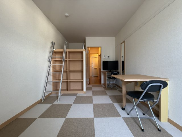 レジデンスローズの居間・リビング