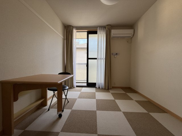 レジデンスローズの居間・リビング