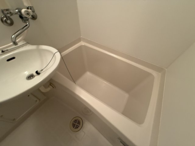 レジデンスローズの浴室