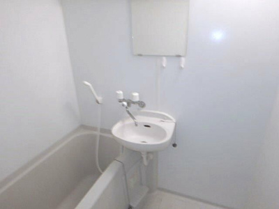 【浴室】 | メインシティガーデン参番館 | きれいなお風呂です