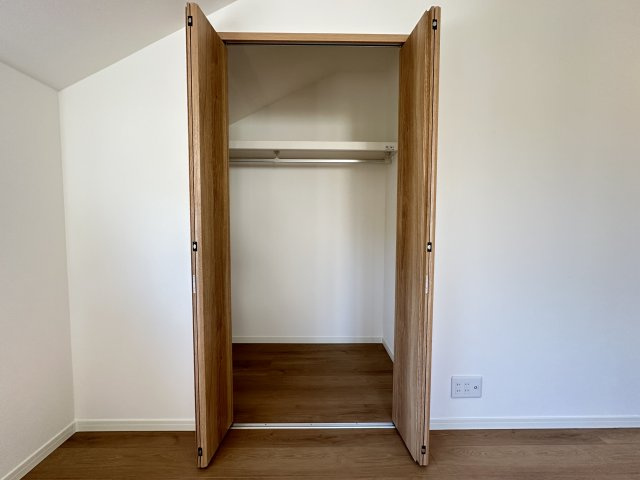 神戸市須磨区北落合2丁目戸建の収納